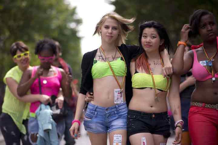 gay-pride-2013-paris-720