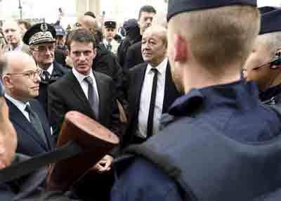 valls_&_police