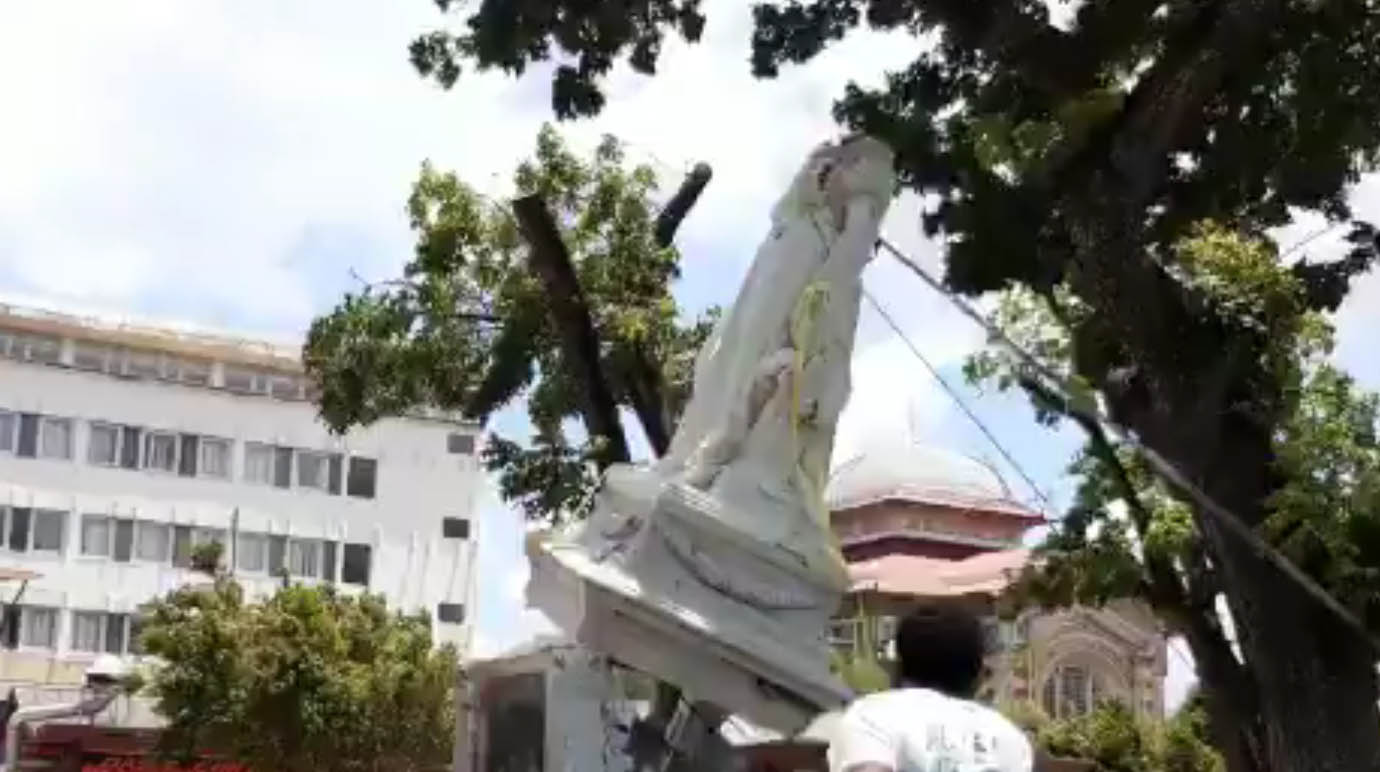 Martinique la statue de Joséphine de Beauharnais démolie à FortdeFrance